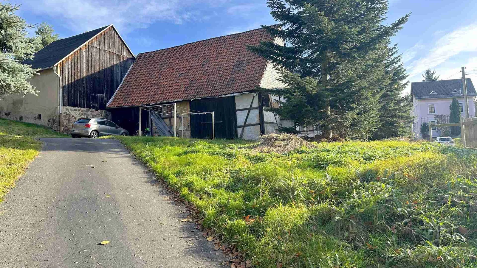 Historisches Fachwerkhaus mit gemütlichem Innenhof und ruhiger Lage in Wendishain.