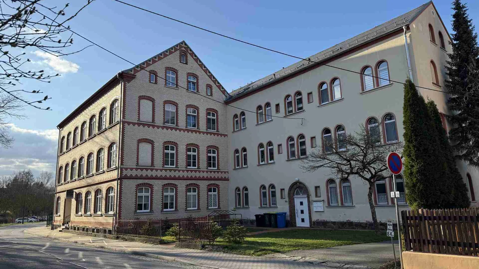 9,44 SOLL-Faktor: Vielseitiges, historisches Wohn- und Geschäftshaus in St. Egidien