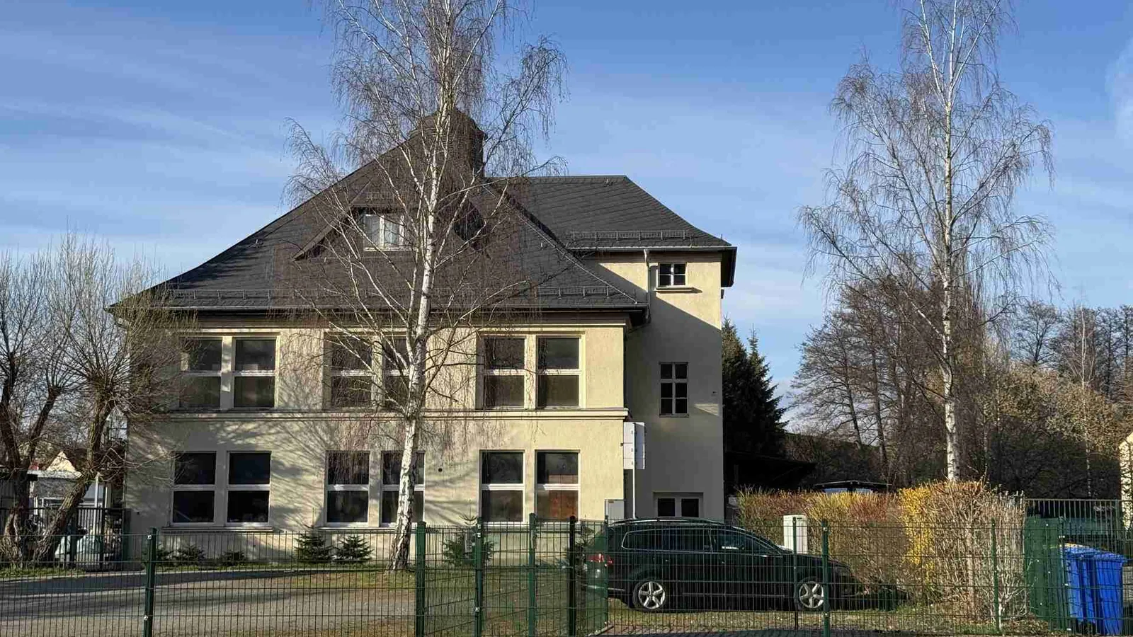 9,44 SOLL-Faktor: Vielseitiges, historisches Wohn- und Geschäftshaus in St. Egidien