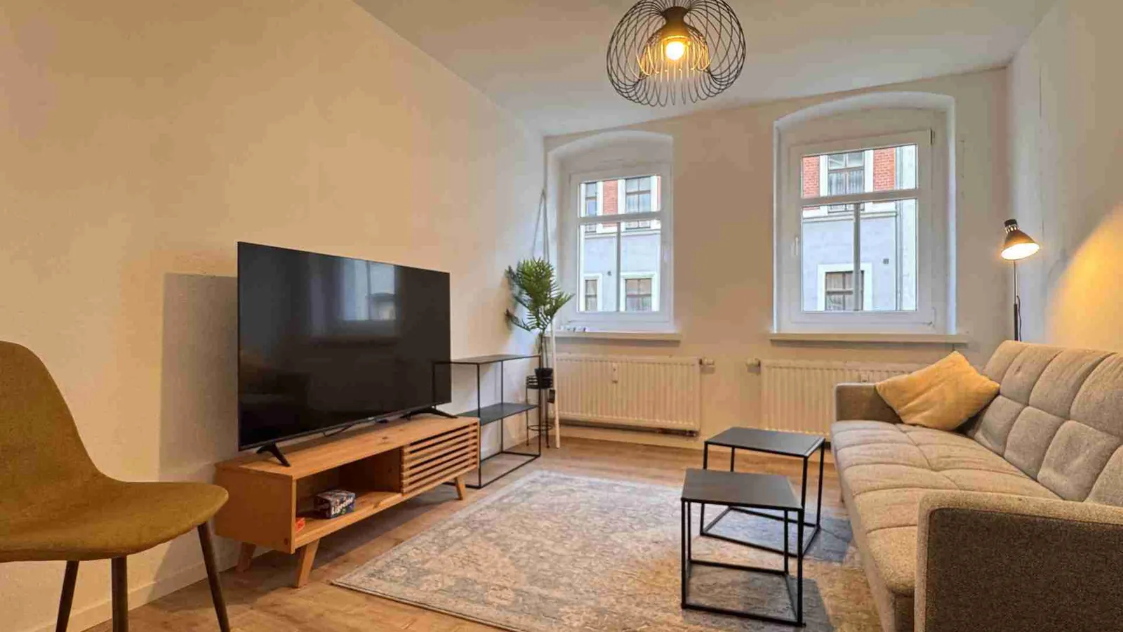 Anlageobjekt mit langfristigem Potenzial, modernisiertes Mehrfamilienhaus in Hohenstein-Ernstthal