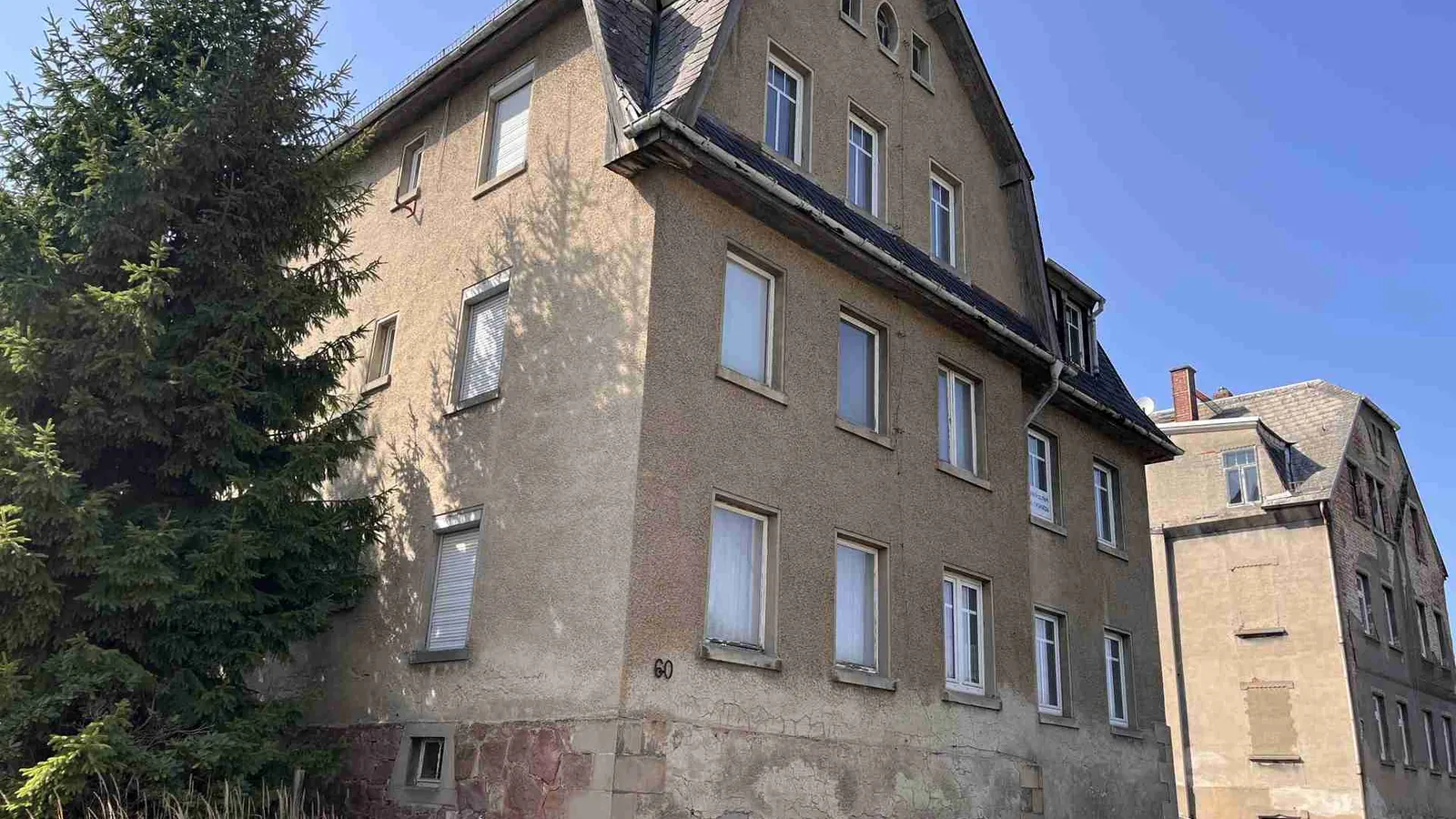 Attraktives Sanierungsobjekt mit großem Potenzial · Mehrfamilienhaus in Limbach-Oberfrohna