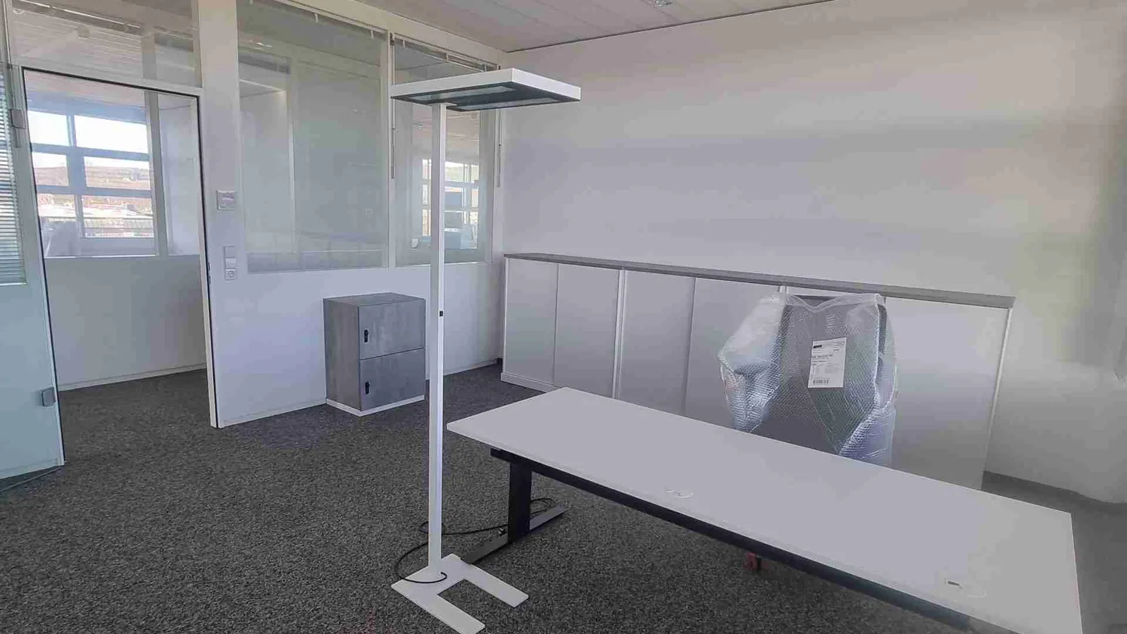 Moderne Gewerbeimmobilie mit Stil · Bürohaus in Grüna