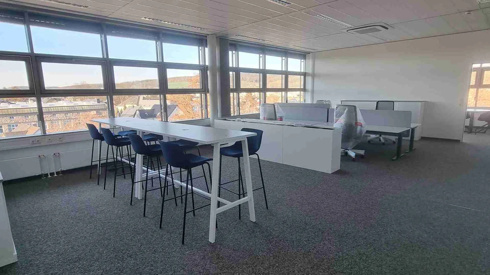 Moderne Gewerbeimmobilie mit Stil · Bürohaus in Grüna