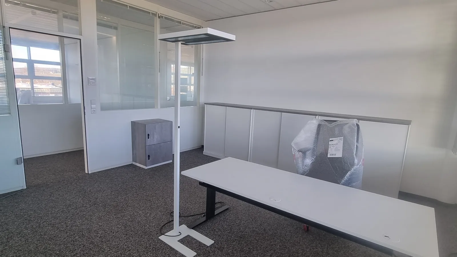 Moderne Gewerbeimmobilie mit Stil · Bürohaus in Grüna