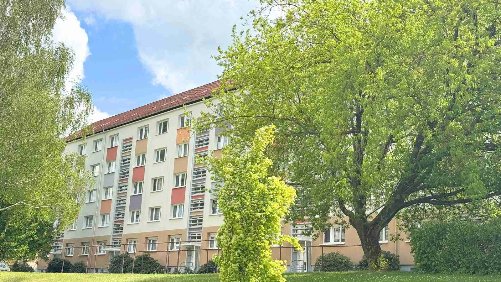 Eigentumswohnung mit Balkon und ca. 8,62 % Renditepotenzial