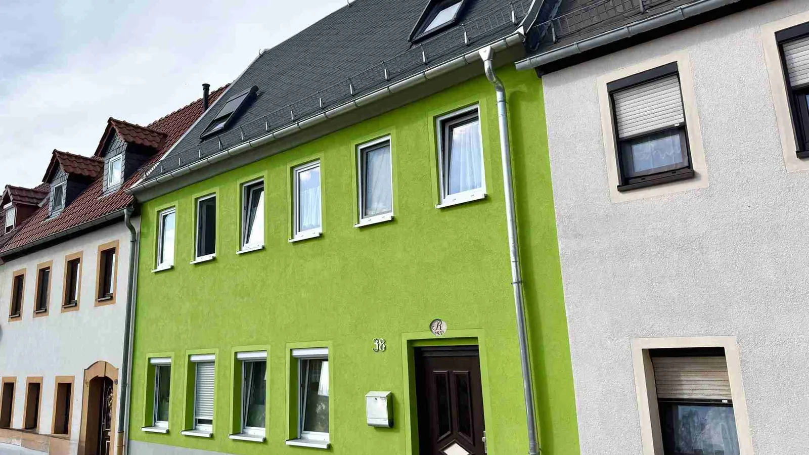 Bezugsfreies Reihenmittelhaus mit Kamin in idyllischer Lage