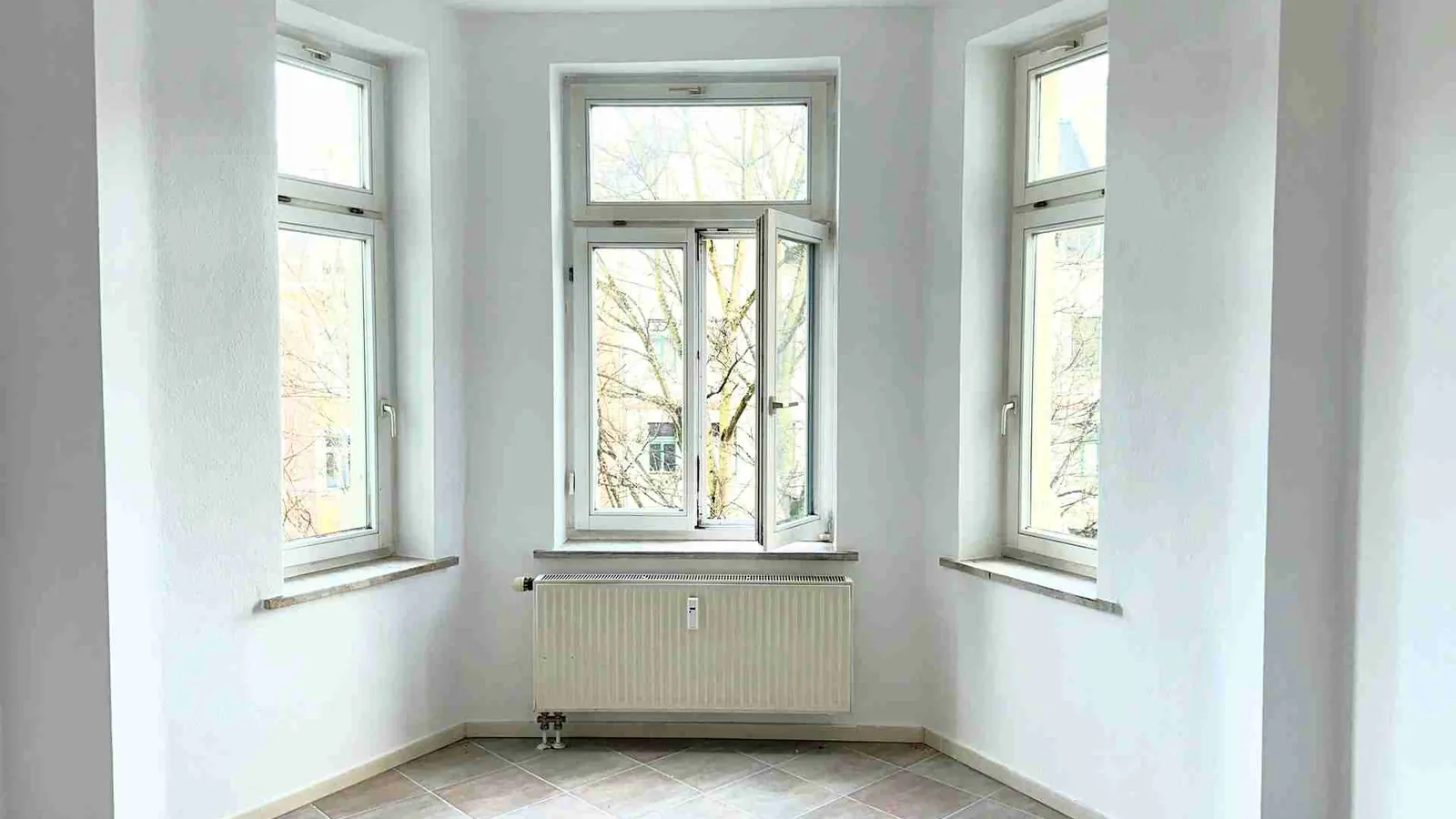 Bezugsfreie Altbauwohnung auf dem Kaßberg mit Erker