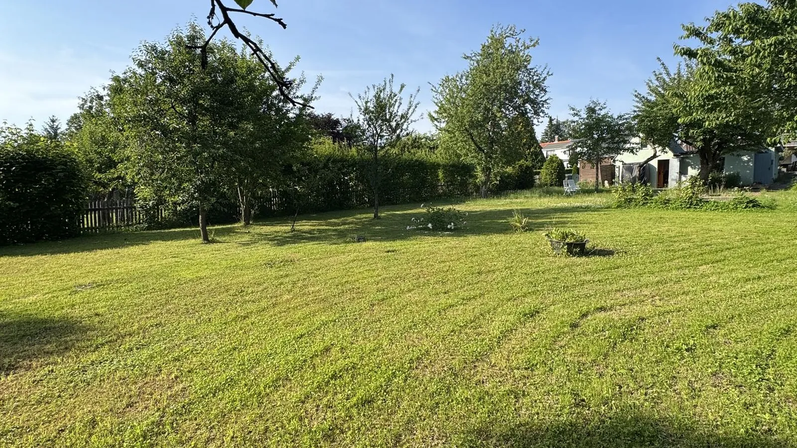 Jetzt bauen in Neukirchen · Grundstück mit positivem Bauvorbescheid und Top-Lage