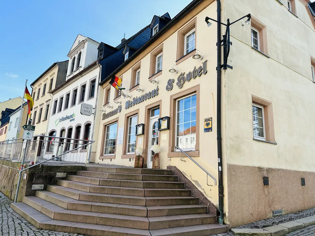 Wohn- und Geschäftshaus in 09217 Burgstädt
