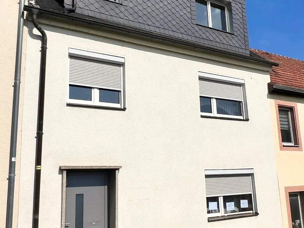 Bezugsfreies Reihenmittelhaus in Lunzenau