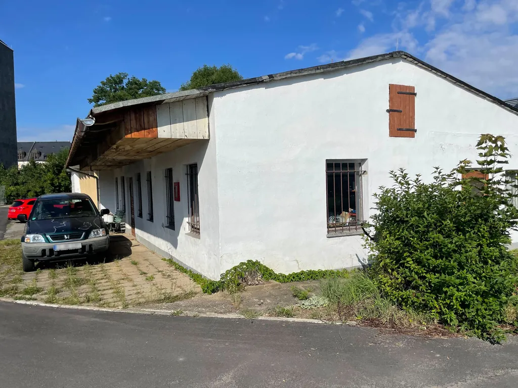 Schrauberwerkstatt mit 105 m²: Maßgeschneiderte Lösungen nach Ihren Sanierungswünschen
