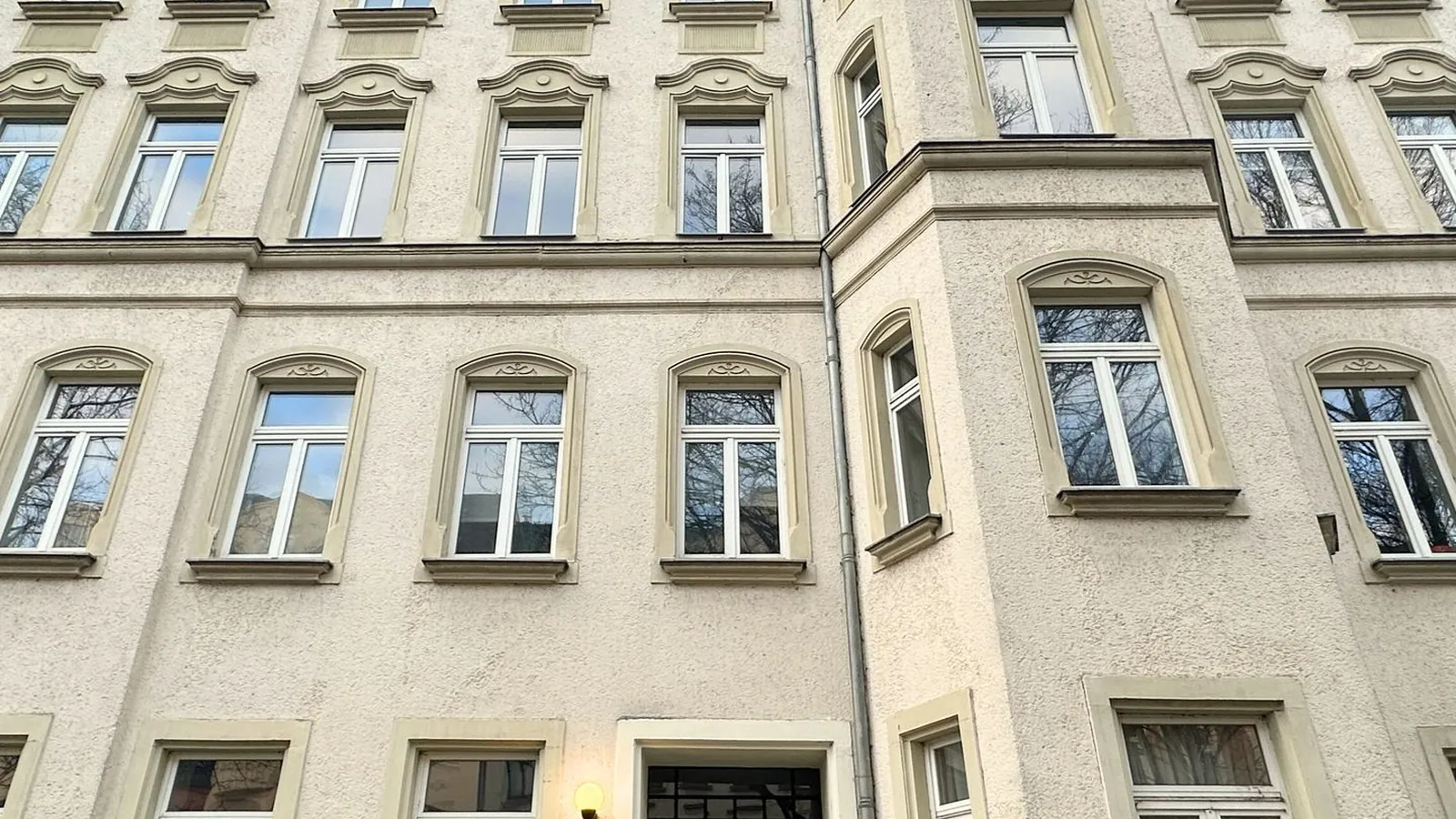 Bezugsfreie Altbauwohnung auf dem Kaßberg mit Erker