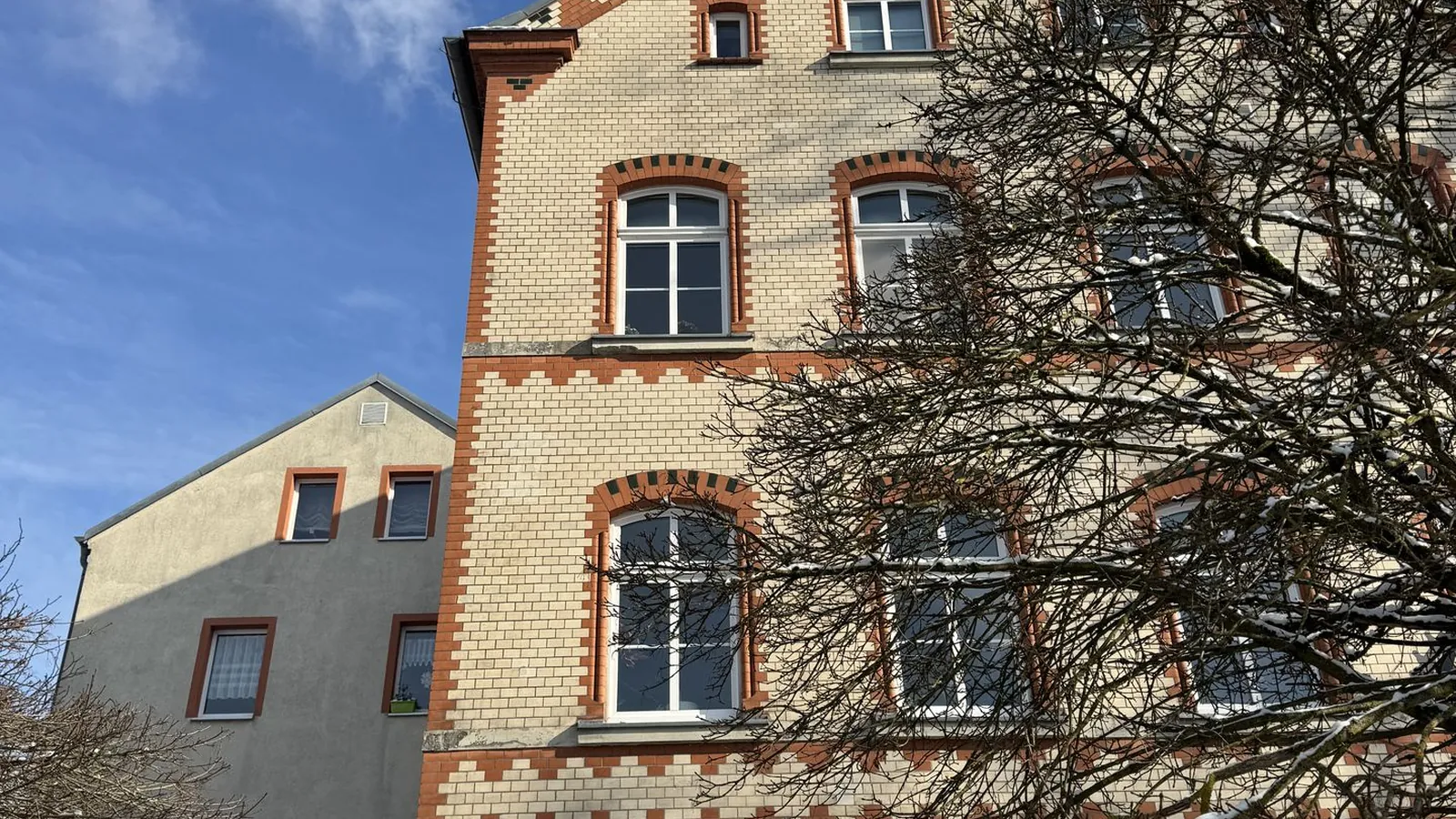 9,44 SOLL-Faktor: Vielseitiges, historisches Wohn- und Geschäftshaus in St. Egidien