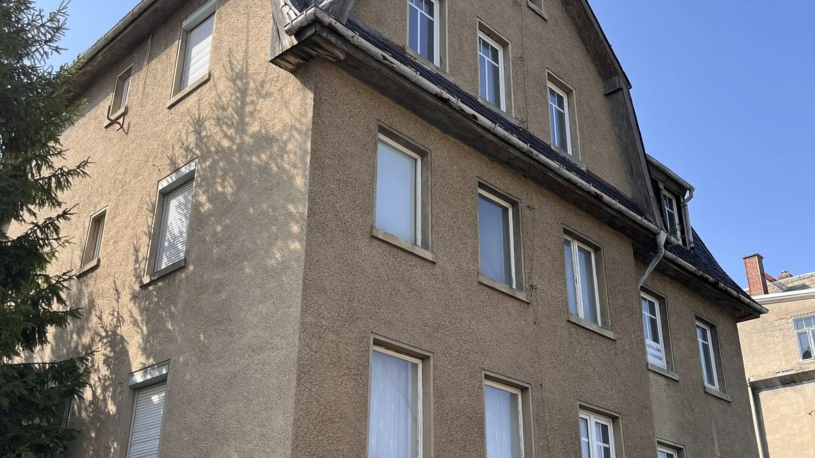 Attraktives Sanierungsobjekt mit großem Potenzial · Mehrfamilienhaus in Limbach-Oberfrohna