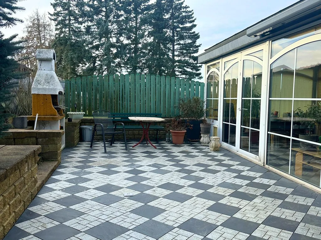 Villa in traumhaft ruhiger Lage von Frankenberg