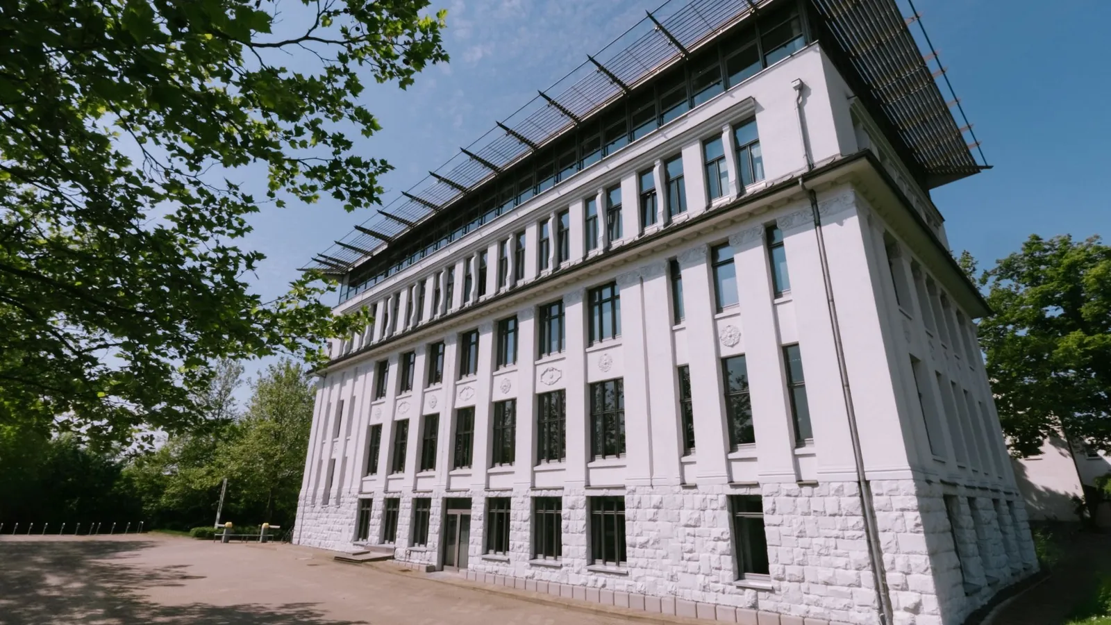 Moderne Gewerbeimmobilie mit Stil · Bürohaus in Grüna