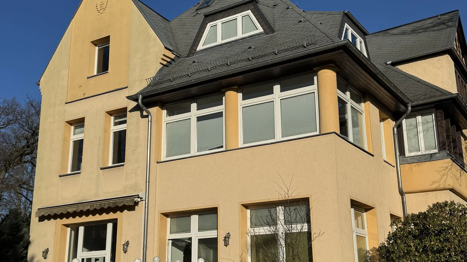Repräsentatives Wohn- und Geschäftshaus mit flexibler Nutzung und großzügigem Grundstück