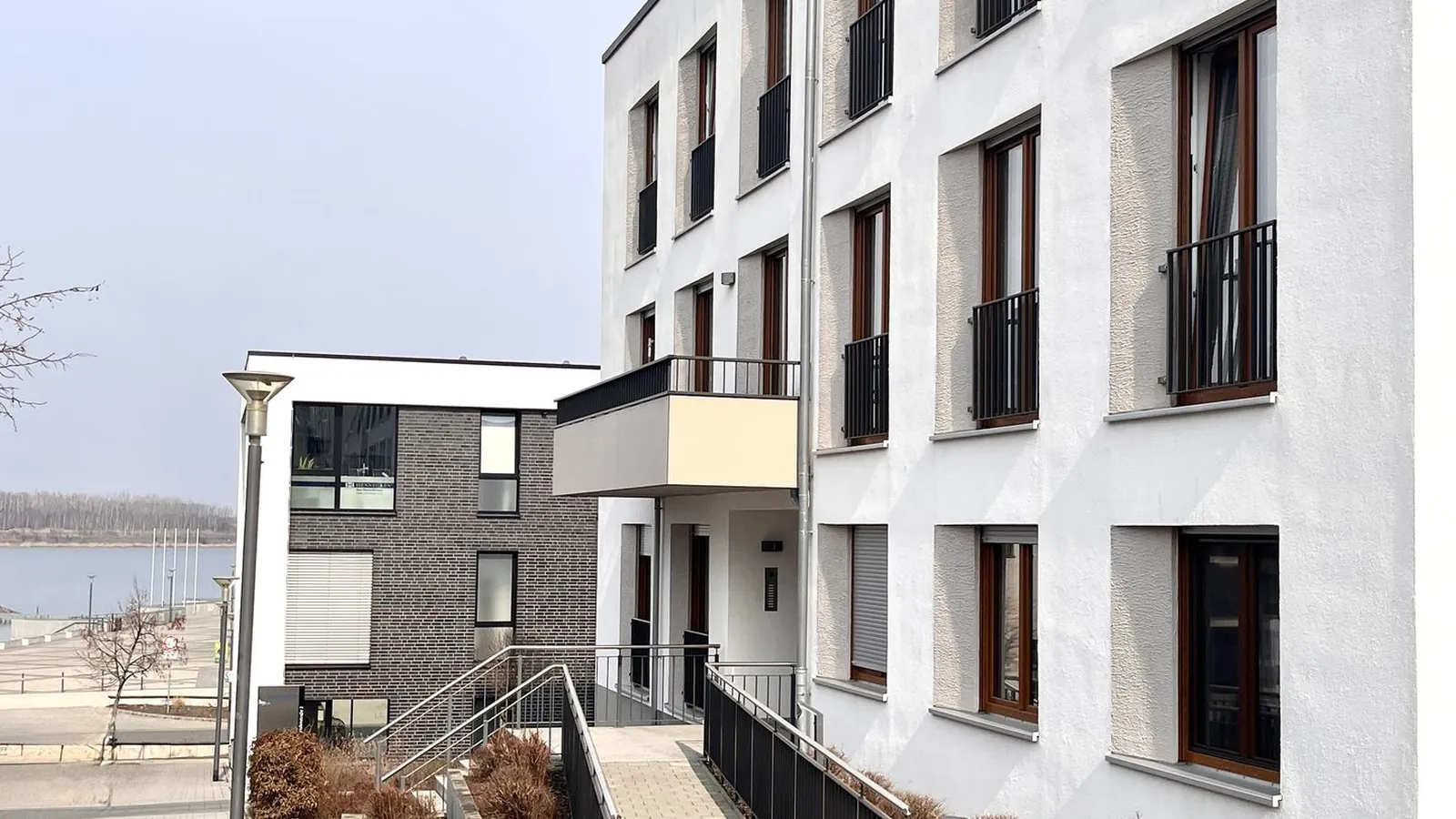 Exklusives Wohnen in A-Lage · Hochwertige Eigentumswohnung am Zwenkauer See