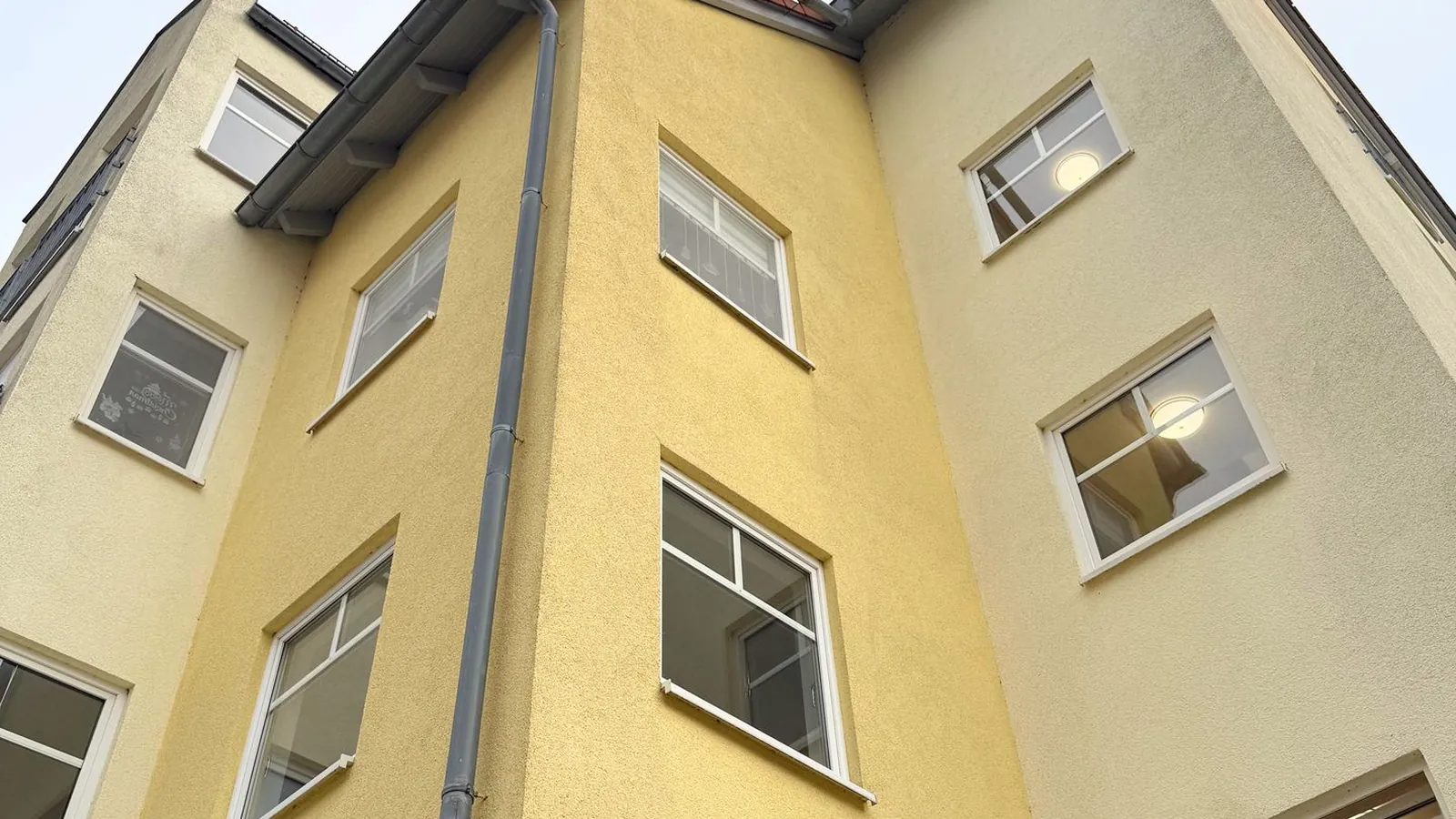Charmante Wohnung in Limbach mit zwei französischen Balkonen und hellen, einladenden Wohnräumen