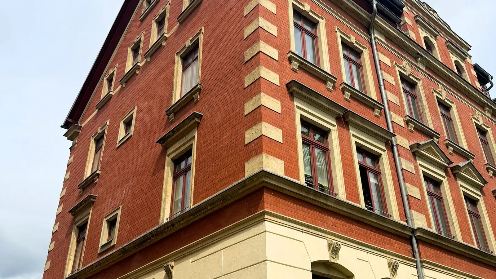 Moderne 3-Zimmer-Maisonettewohnung mit Balkon & Stellplatz