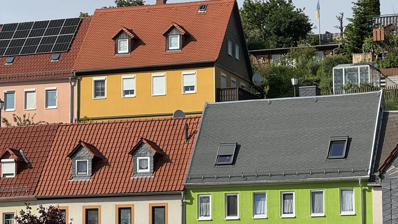Bezugsfreies Reihenmittelhaus mit Kamin in idyllischer Lage