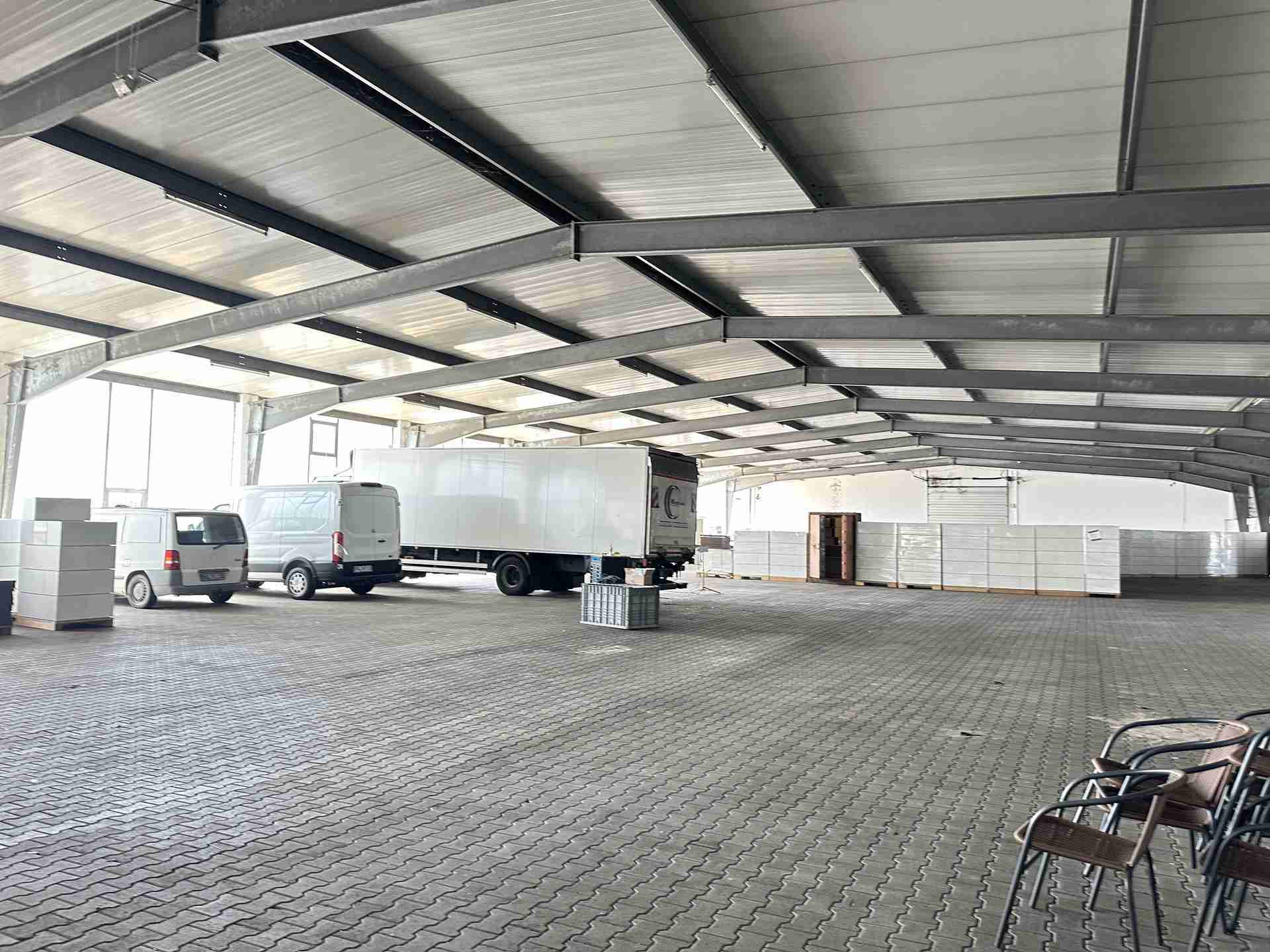 Gewerbegrundstück mit Hallen-, Büro- und Sozialflächen – Flexibel nutzbares Areal