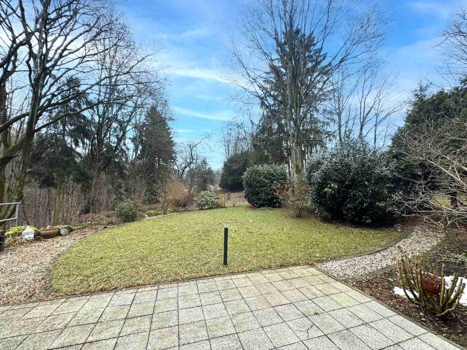 Eigennutzer aufgepasst – stilvolle Eigentumswohnung mit Privatgarten in idyllischer Lage