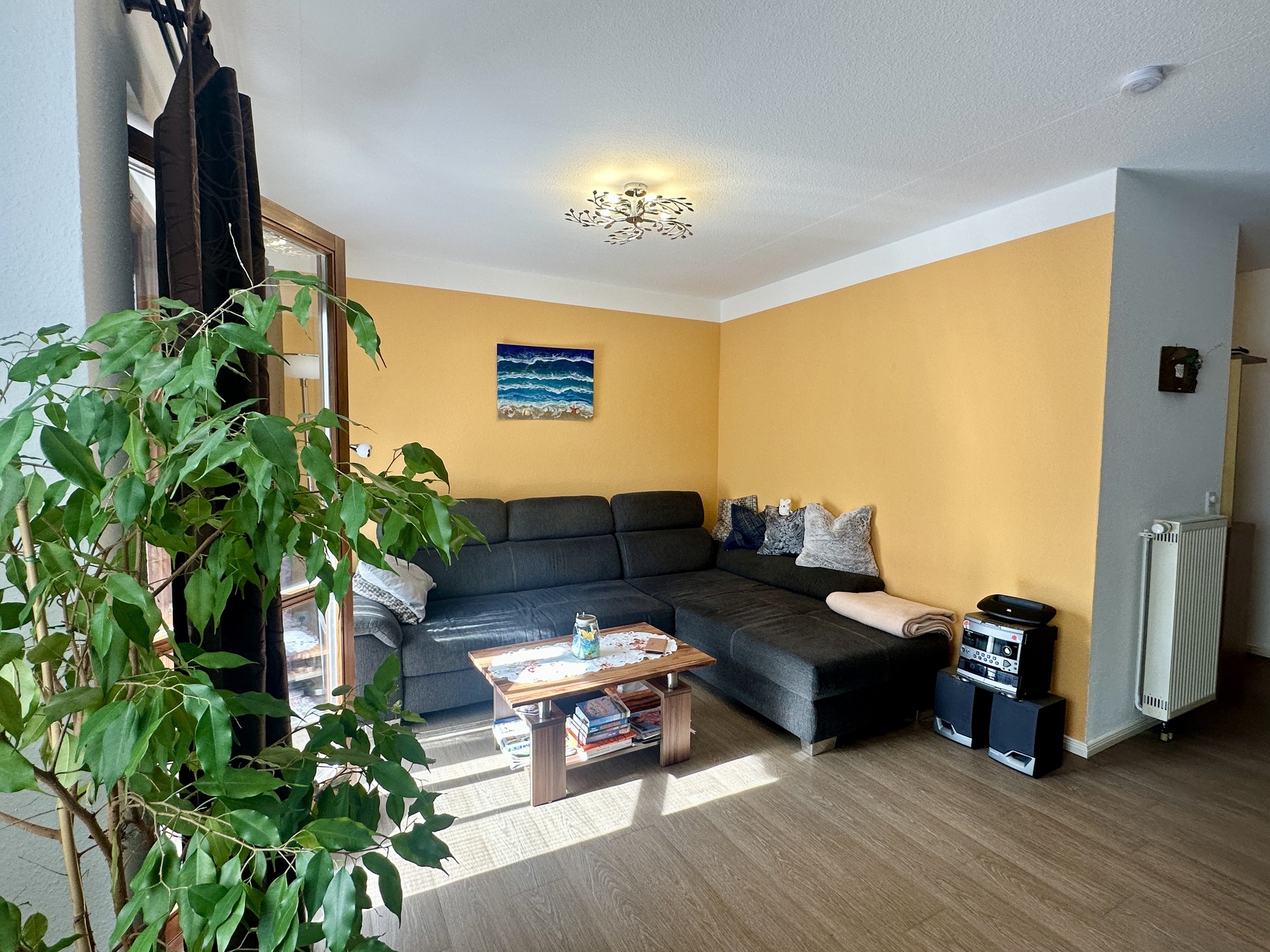 Attraktive Kapitalanlage mit soliden Mieteinnahmen: 3-Zimmer-Terrassenwohnung in Oelsnitz