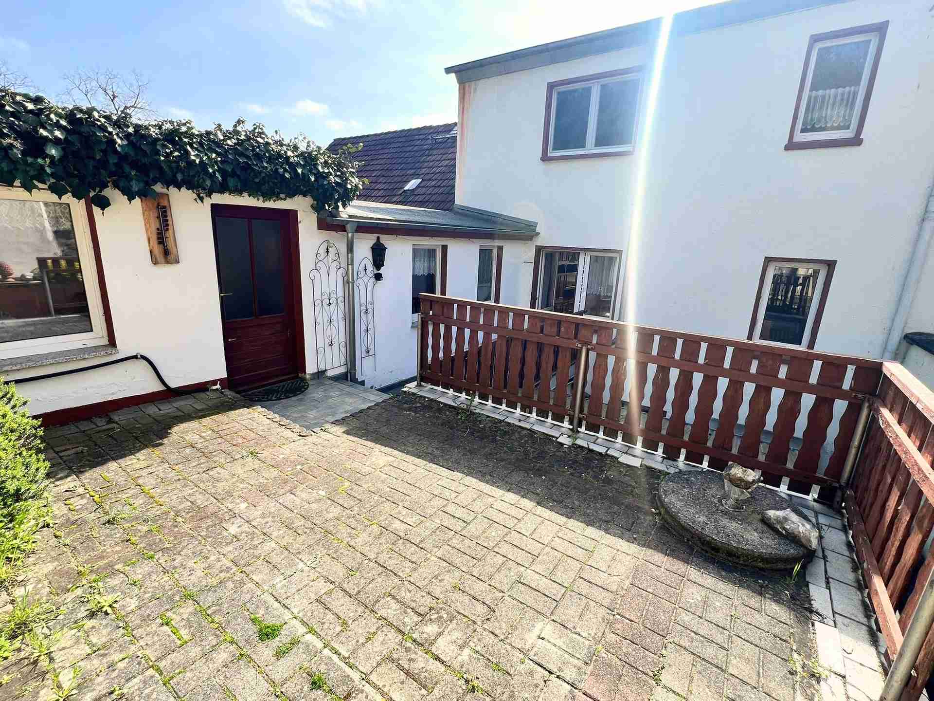 Bezugsfreies Reihenmittelhaus in Lunzenau