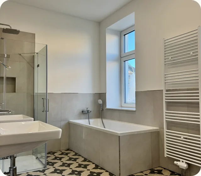 Modernes Badezimmer
