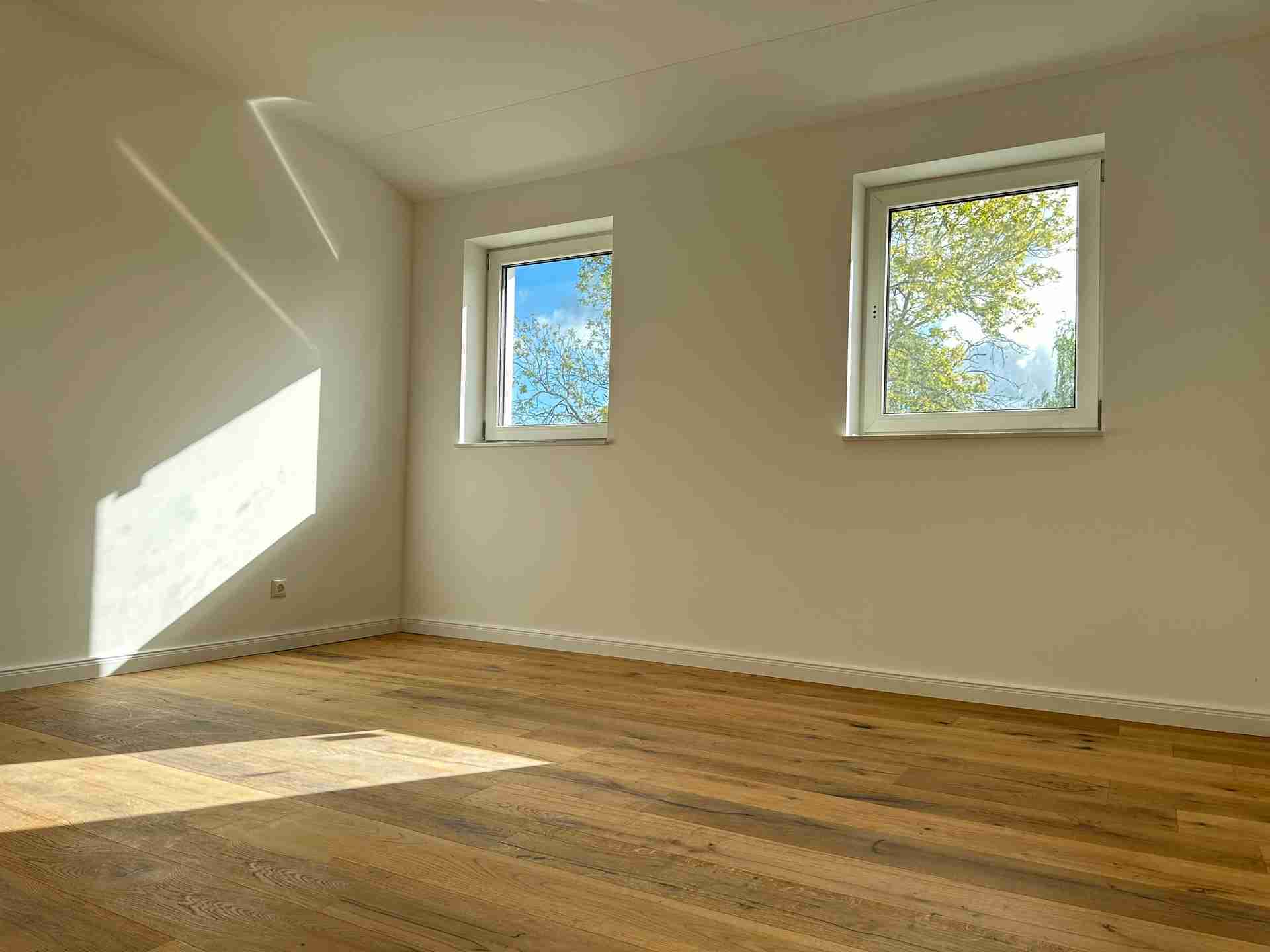 Wohnen am Naturschutzgebiet: Erstbezug mit KfW 70 & 5 % Sonder-AfA