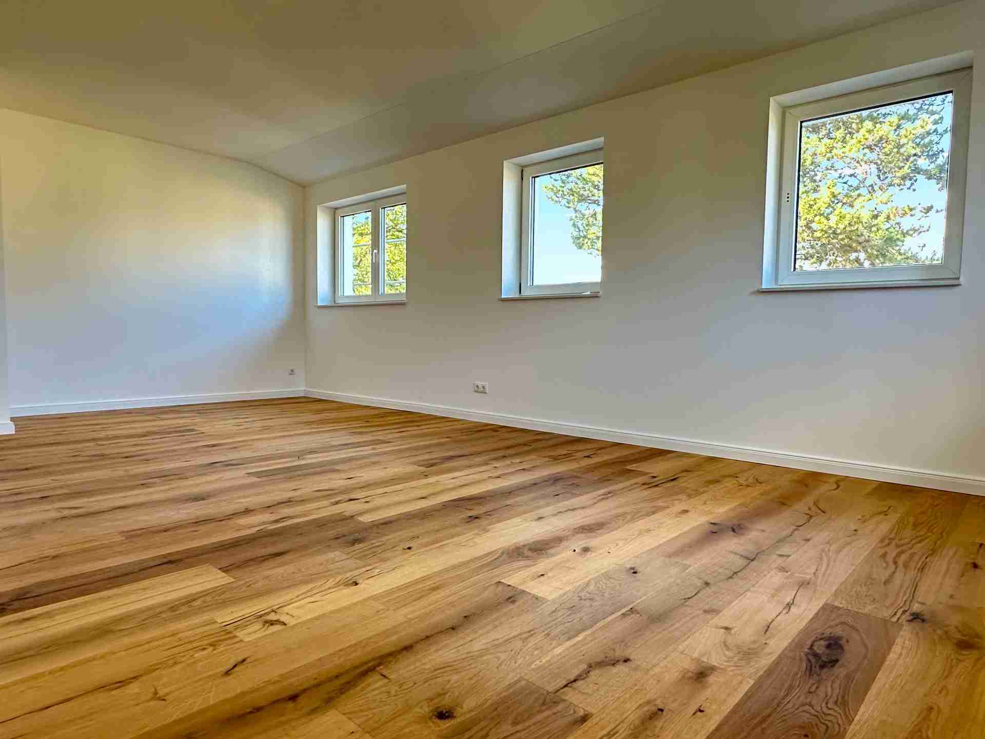 Stilvolles Wohnen in Limbach-Oberfrohna: Jetzt KfW 70 & 5% Sonder-AfA Vorteile sichern!