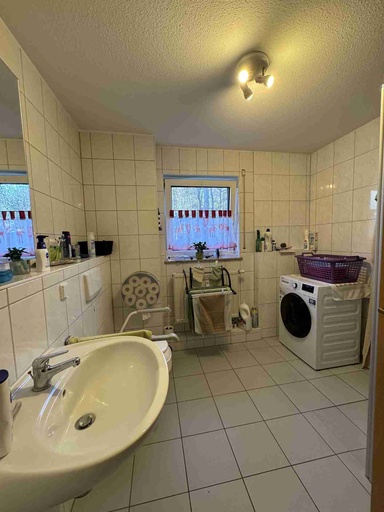 Vermietete 3-Zimmer-Erdgeschosswohnung mit Terrasse und Tiefgaragenstellplatz – ideal für Kapitalanleger