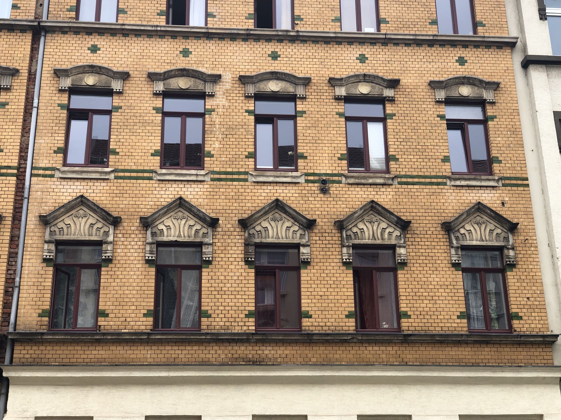 Anlageobjekt - Denkmalgeschütztes Mehrfamilienwohnhaus in Reudnitz-Thonberg