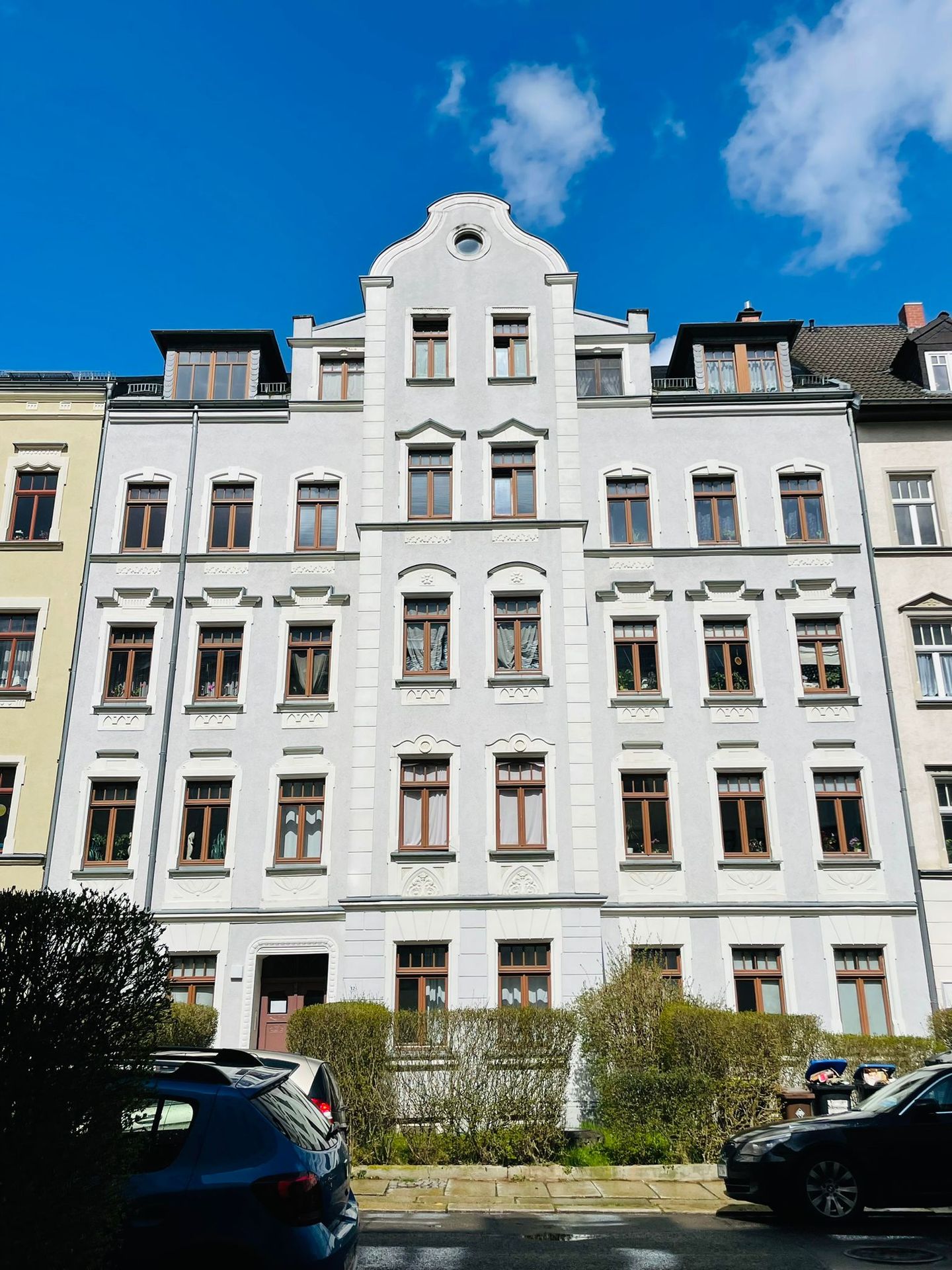 Jugendstil-Juwel: 2-Raum-Wohnung auf dem Kaßberg