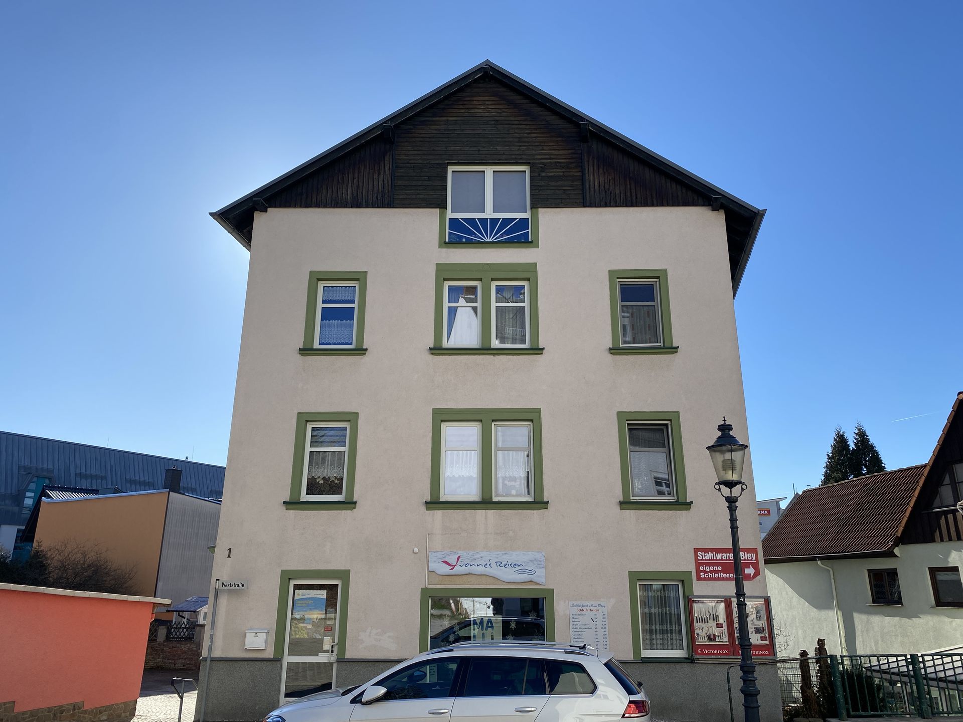 Energieeffizientes Mehrfamilienhaus als rentable Investition in Toplage von Limbach-Oberfrohna