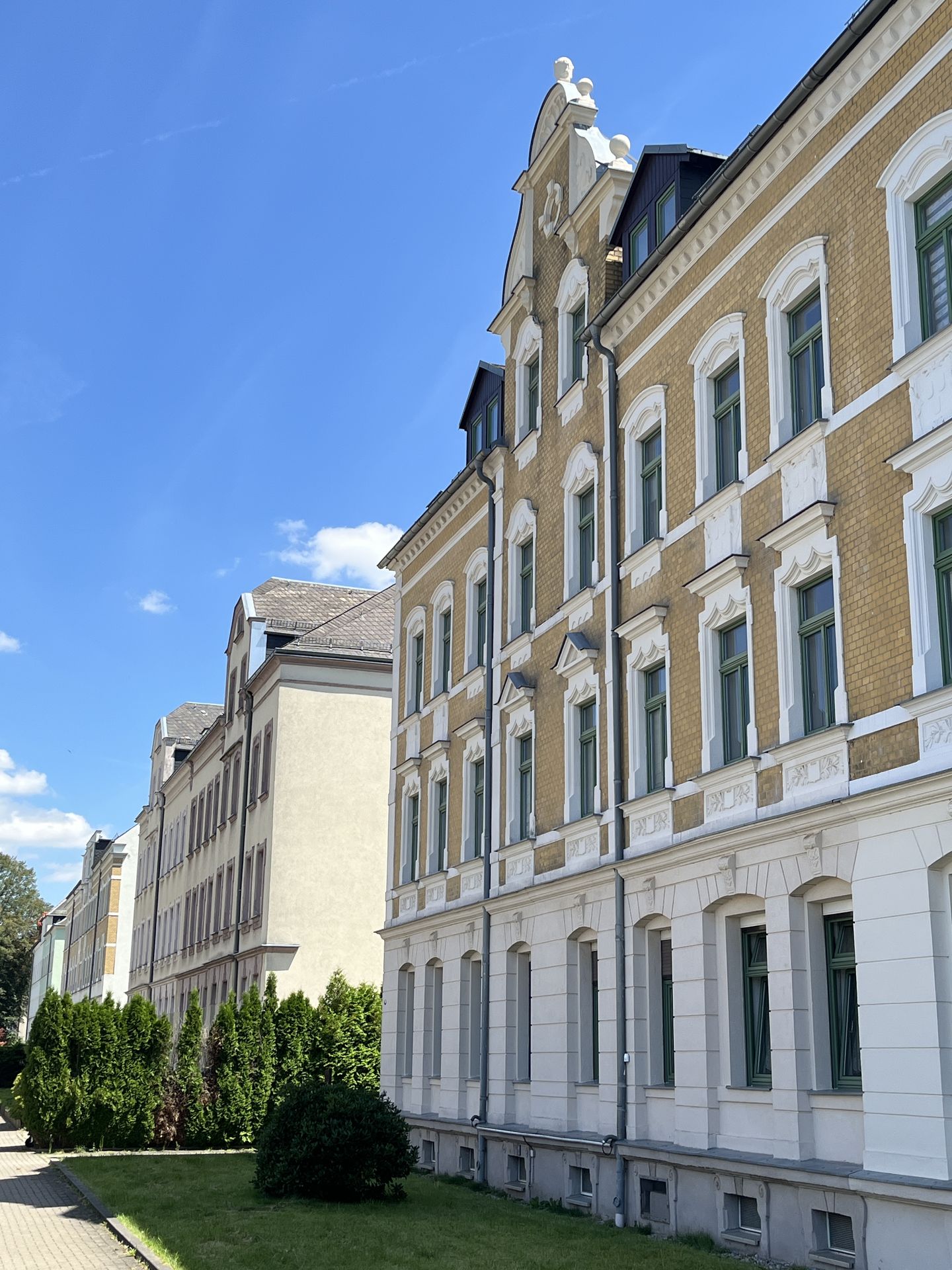 Eigentumswohnung mit großem Balkon und Carportstellplatz in Altchemnitz