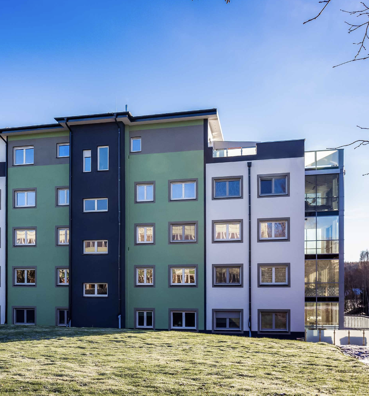 Ihr neues Zuhause in Adelsberg – stilvolle 4-Raum-Wohnung mit Wintergarten und moderner Einbauküche