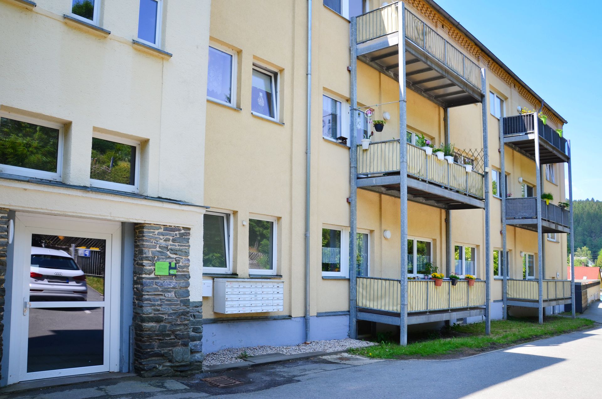Großzügige 3-Raum-Wohnung in malerischer Umgebung