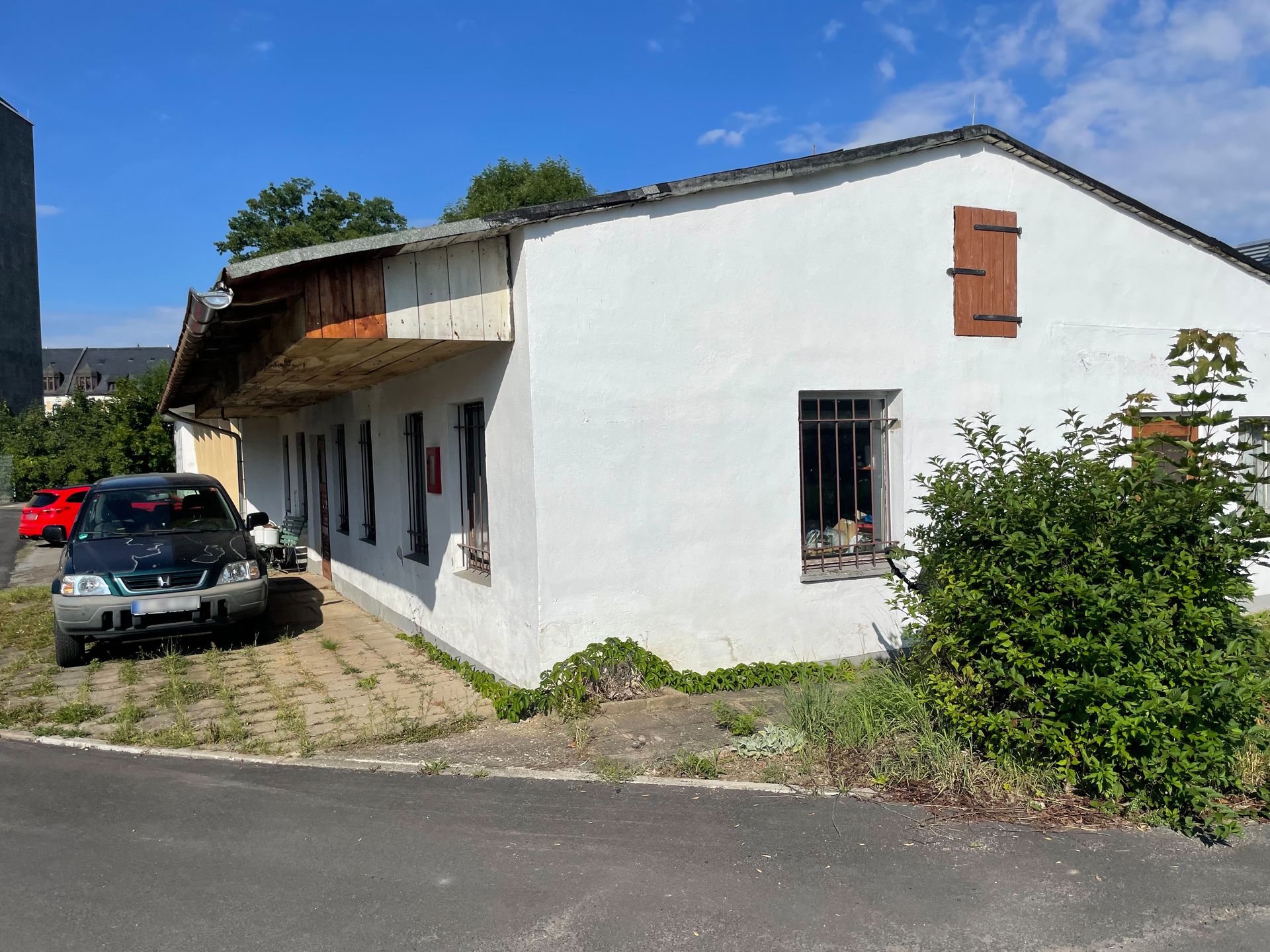 Schrauberwerkstatt mit 105 m²: Maßgeschneiderte Lösungen nach Ihren Sanierungswünschen