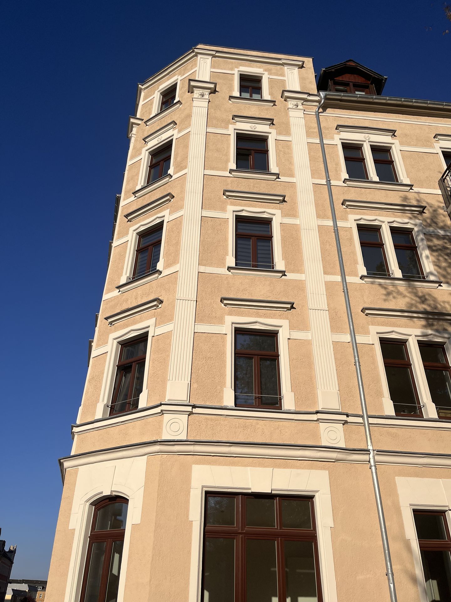 Moderne 4-Zimmer-Wohnung auf dem Sonnenberg mit stilvollen Deckenspots