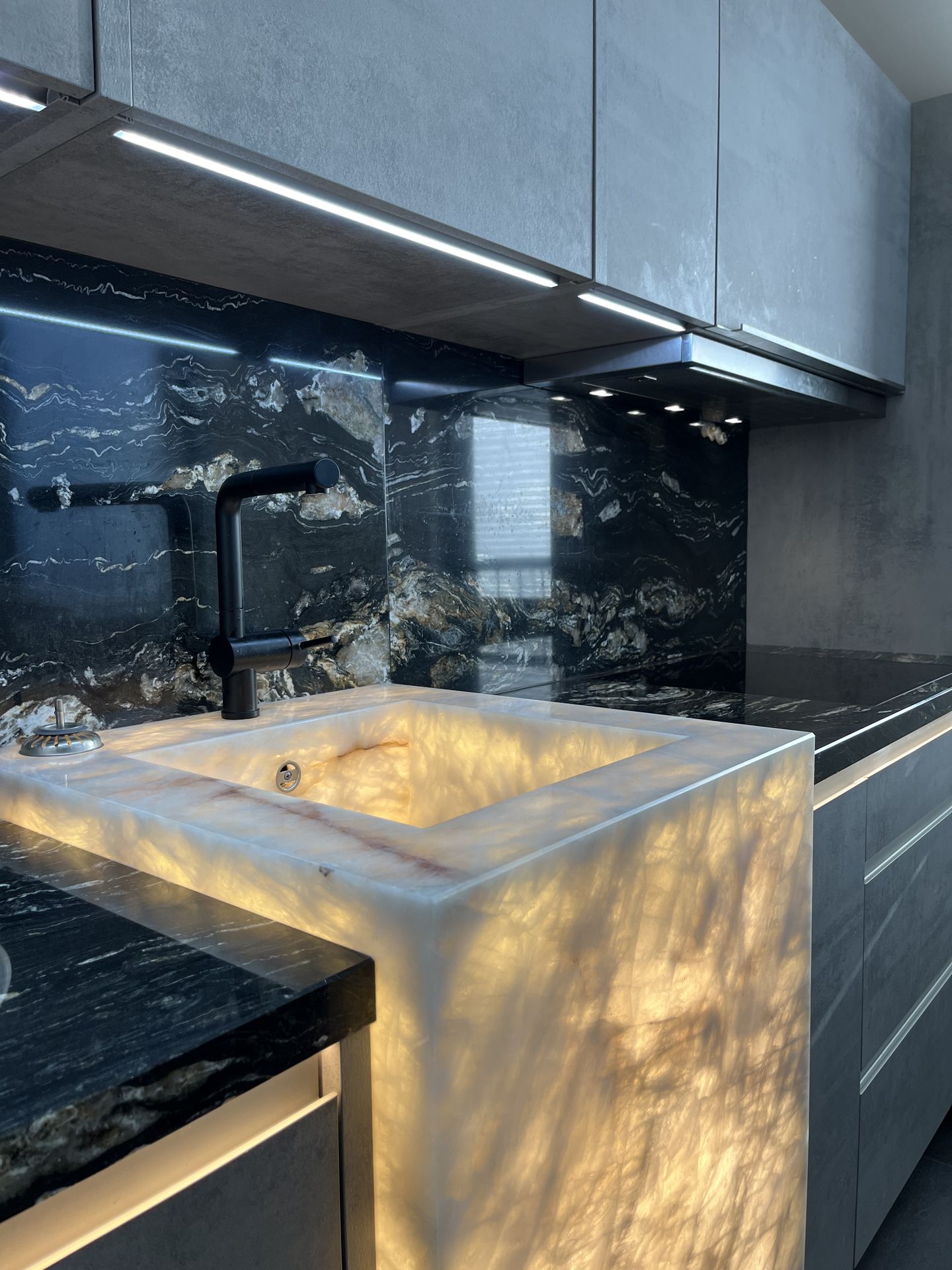 Luxuriöses Wohnen im Herzen von Leipzig: Traumhafte Eigentumswohnung mit Tiefgaragenstellplatz