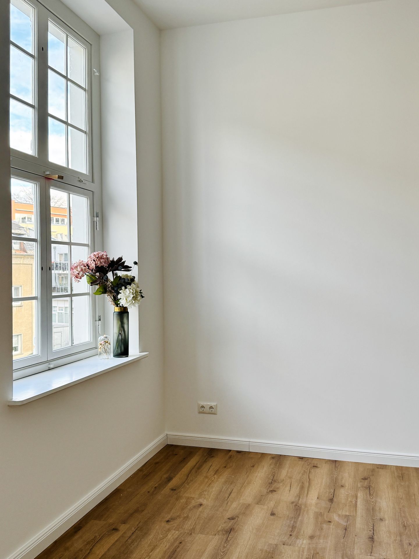 Wohnen mit Stil: Exklusive 4,5-Zimmer-Wohnung in geschichtsträchtiger Umgebung!