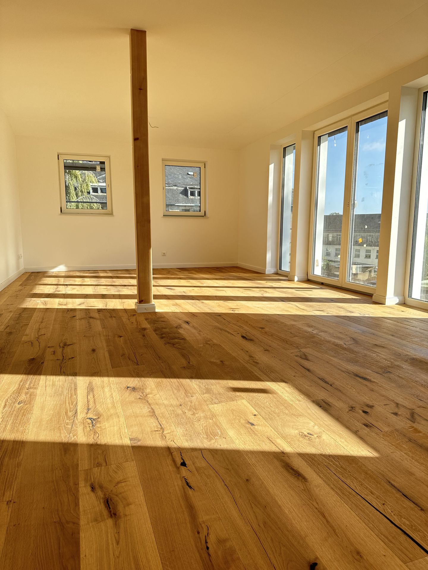 Stilvolles Wohnen in Limbach-Oberfrohna: Jetzt KfW 70 & 5% Sonder-AfA Vorteile sichern!