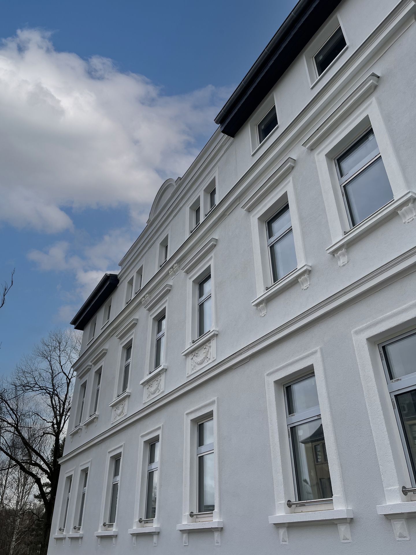 Leben wie in einem Loft: Exklusive 2,5-Raum-Wohnung mit Balkon in bester Lage am Stadtpark