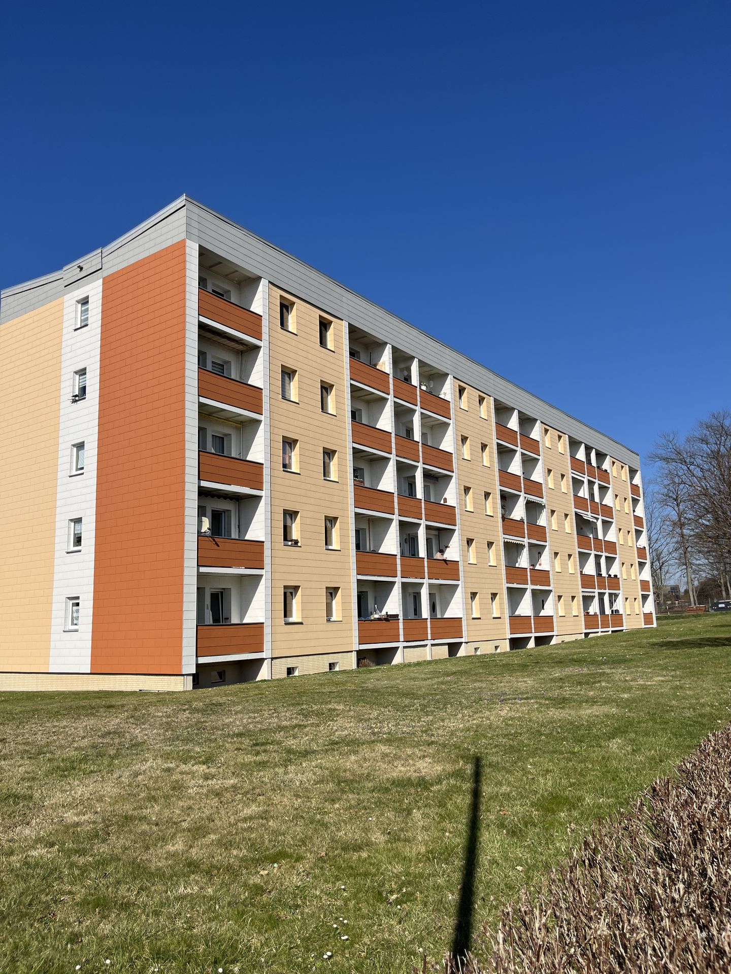 Moderne 3-Zimmer-Wohnung mit Balkon und Stellplatz in ruhiger Lage