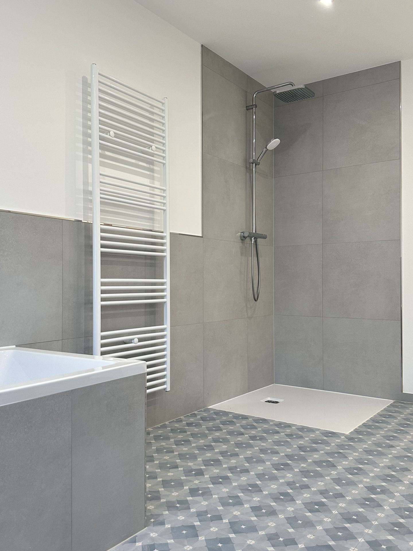 Raum für die Familie – hochwertig sanierte Wohnung mit separatem Hauseingang am Naturschutzgebiet