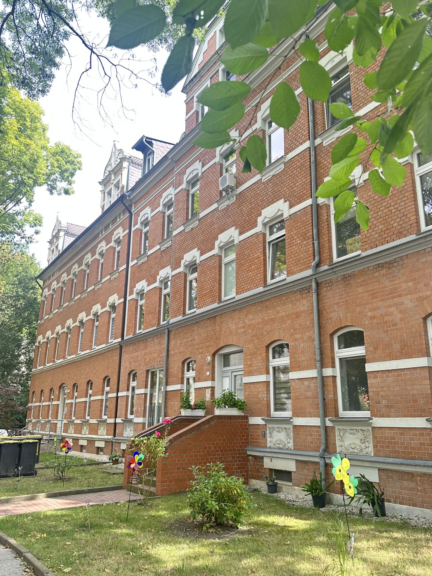 Investitionsmöglichkeit: Sanierungsbedürftige 3-Zimmer-Wohnung mit individuellen Gestaltungsmöglichkeiten