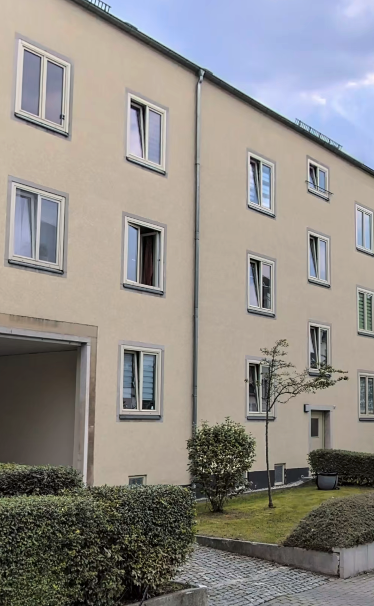 8,9 % Ist-Rendite: Vermietete 4-Zimmer-Eigentumswohnung im denkmalgeschützten Altbau auf dem Sonnenberg