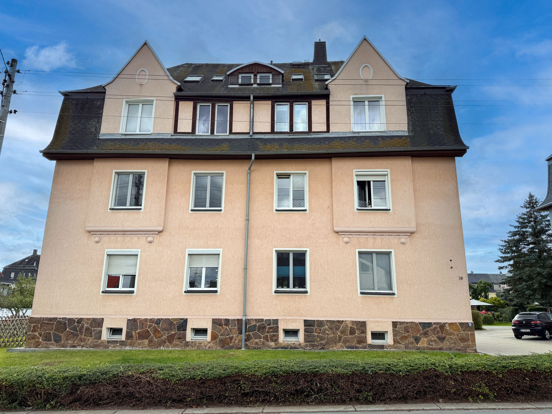 Helle 3-Zimmer-Wohnung mit Garten und Stellplatz